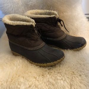 L.L Bean Boots Quilted shearling lined size 8